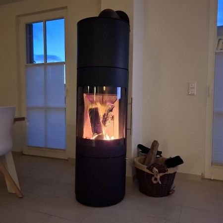 Modernes Reetdach-Ostseeferienhaus Bella Mare, Insel Usedom Mit Sauna, Kamin & Sonnenterrasse Zirchow Екстер'єр фото